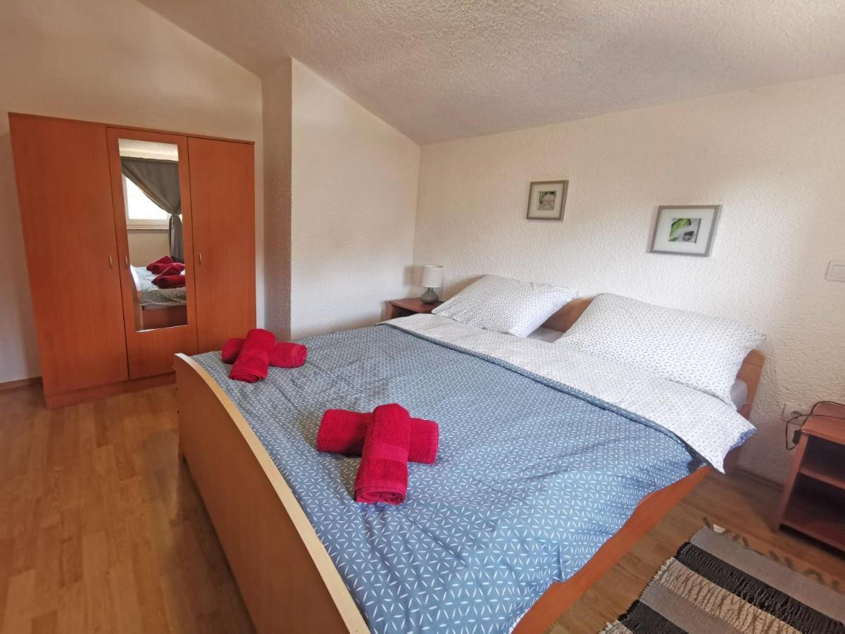 Apartman Luna Sveti Lovrec Pazenaticki Exterior photo